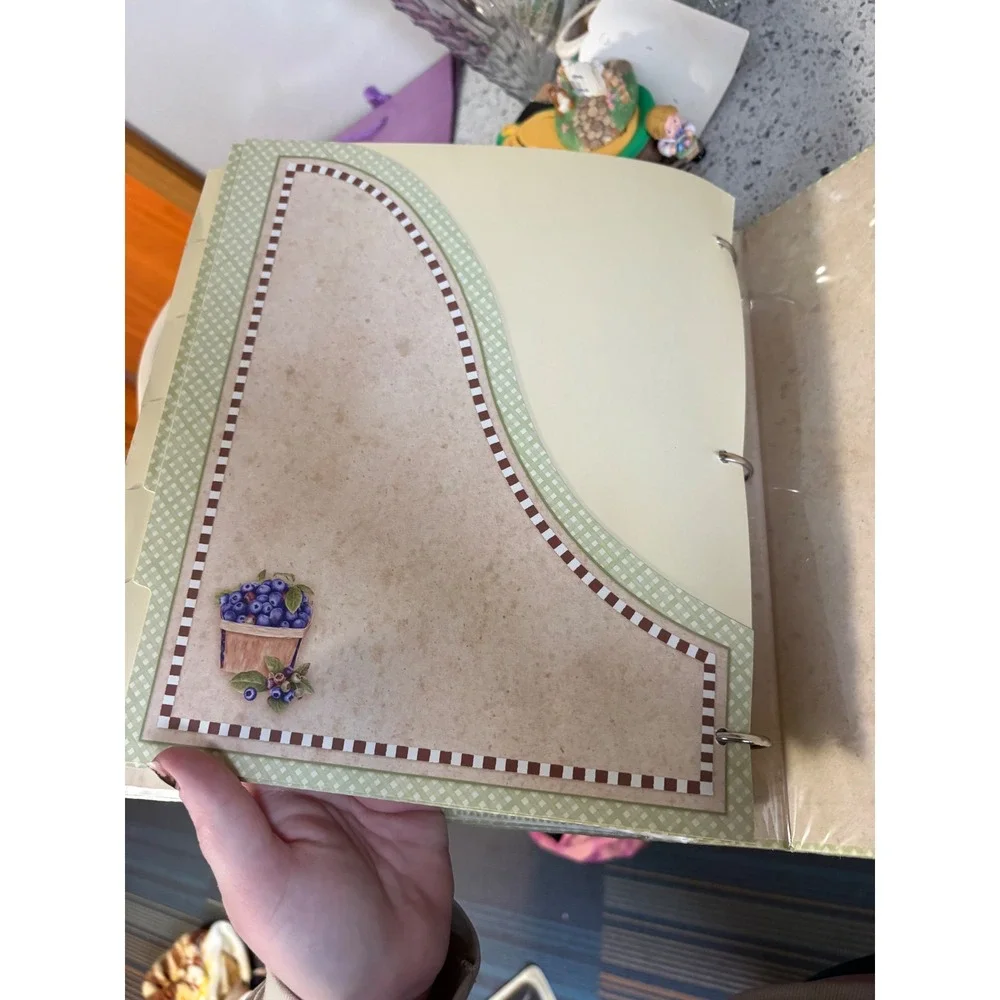 VTG Recipe Binder Keeper Organizer Cookbook Storage Kitchen Recipes Stickers